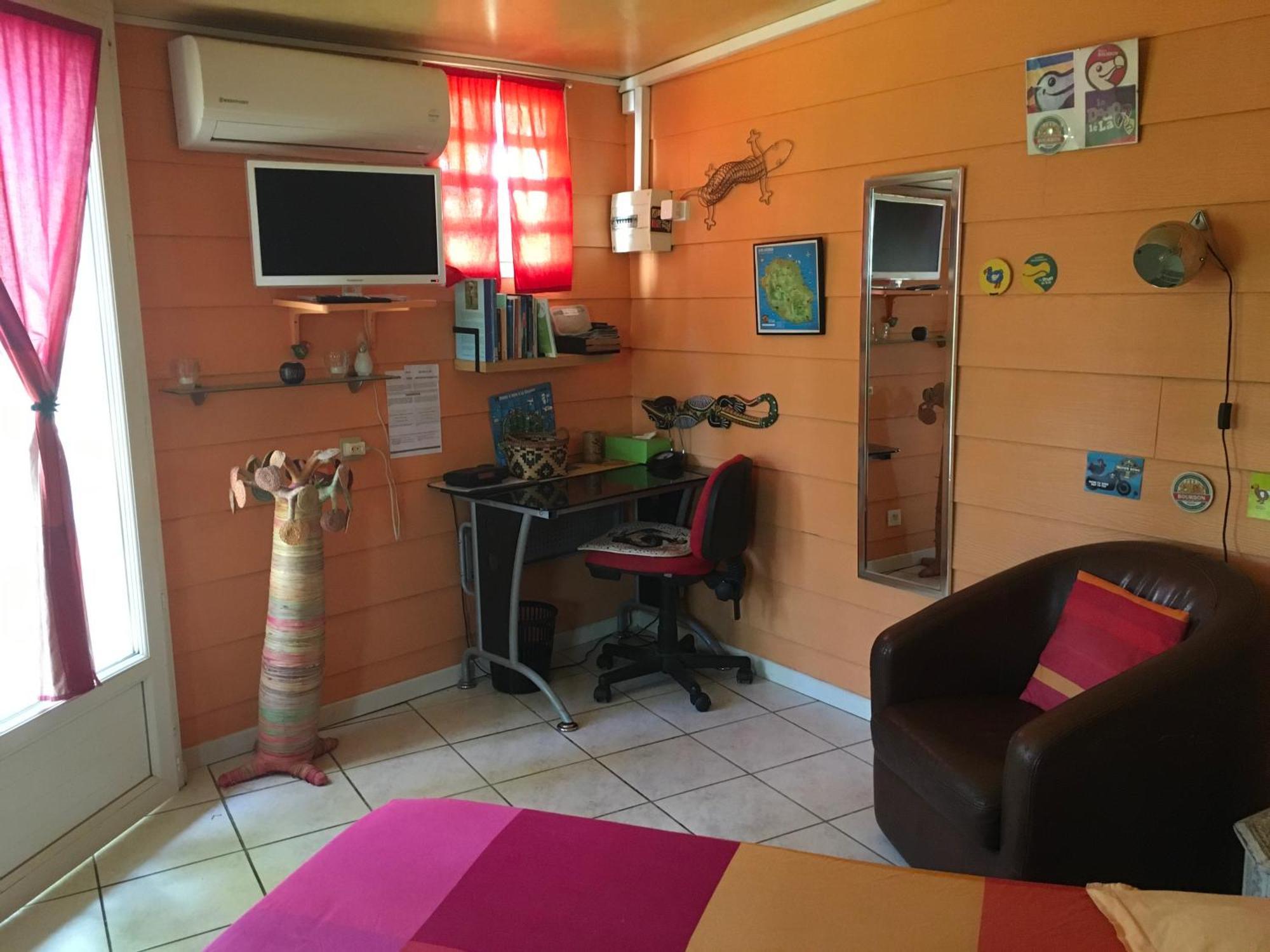Maison Joss Studio Proche Aeroport Sainte-Clotilde 外观 照片